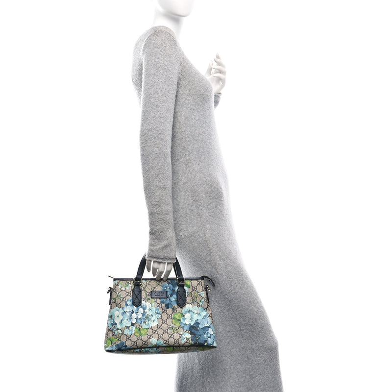 Gucci Gg Supreme Blooms Small Zippered