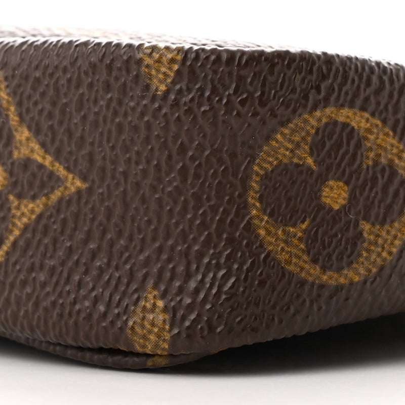 Louis Vuitton Pochette Accessories