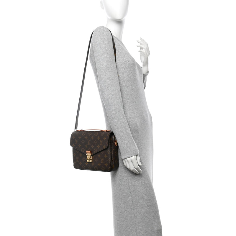 Louis Vuitton Pochette Metis