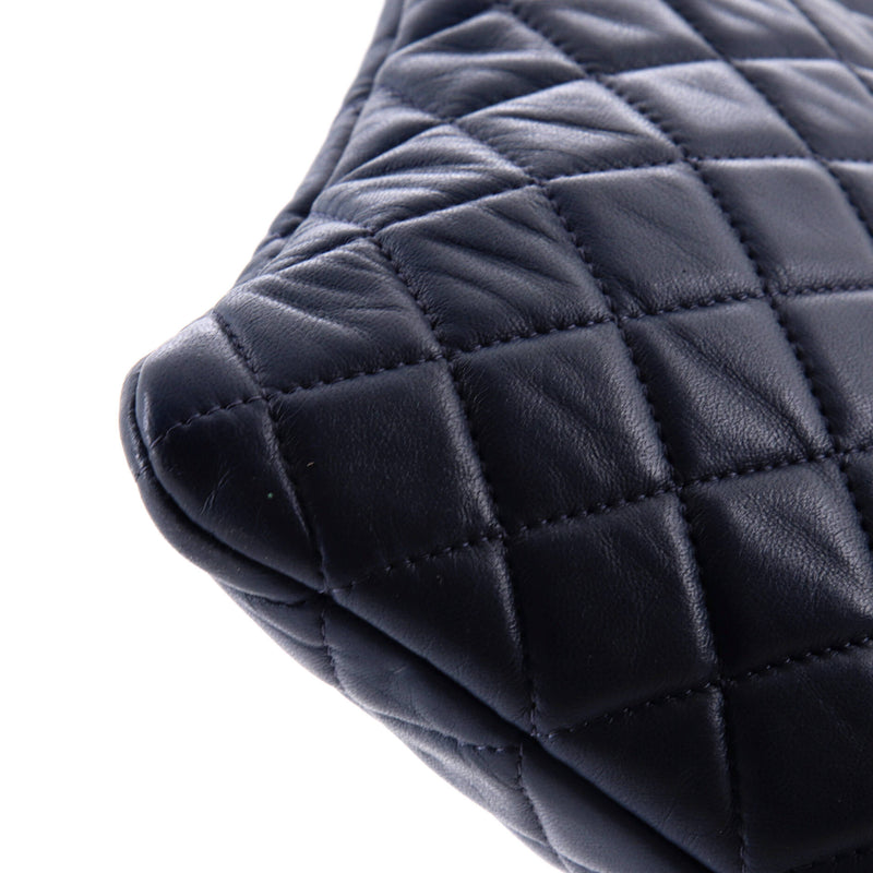 O Case Clutch Quilted Lambskin Large