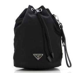 Drawstring Wristlet Bucket Bag Tessuto