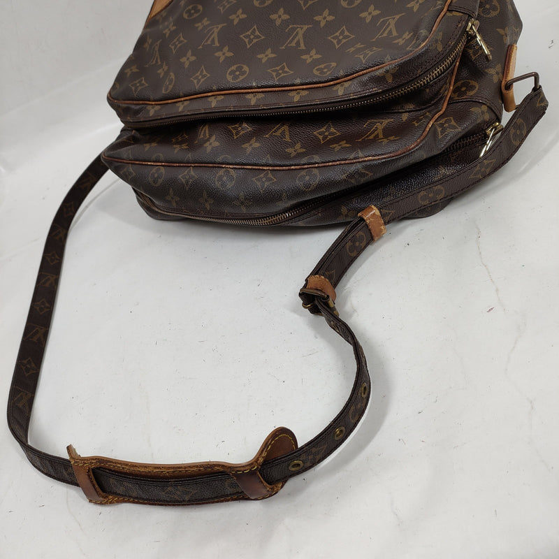 Louis Vuitton Lv Crossbody Bag Nilegm