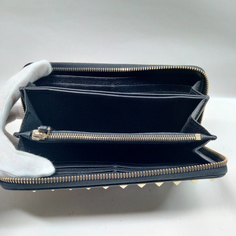 Valentino Garavani Long Wallet Black