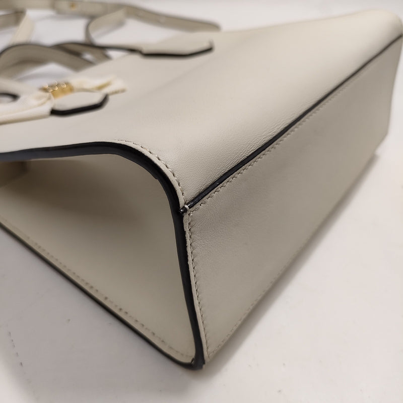 Gucci Hand Bag Beige Leather