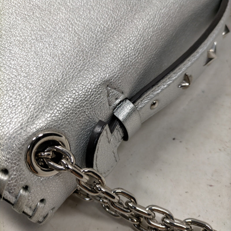 Louis Vuitton Lv Shoulder Bag Silver