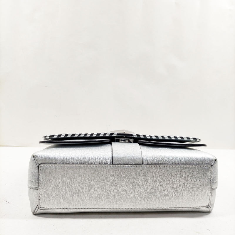 Louis Vuitton Lv Shoulder Bag Silver