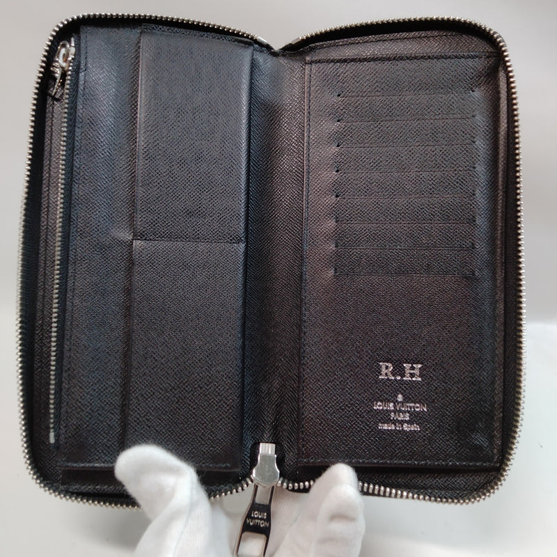 Louis Vuitton Lv Long Wallet Black
