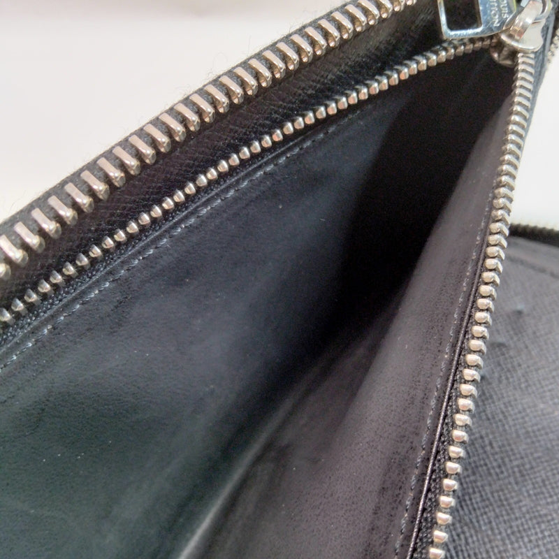 Louis Vuitton Lv Long Wallet Black