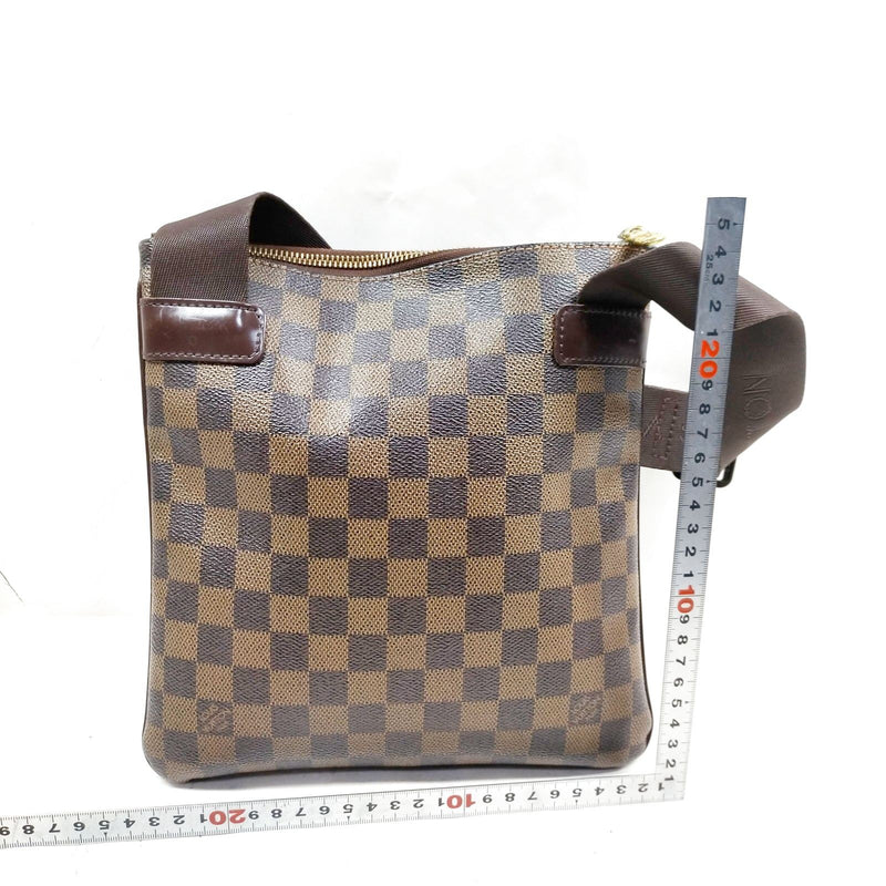 Louis Vuitton Lv Shoulder Bag Pochette