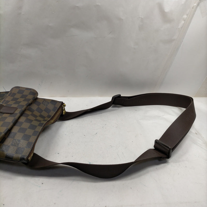 Louis Vuitton Lv Shoulder Bag Pochette