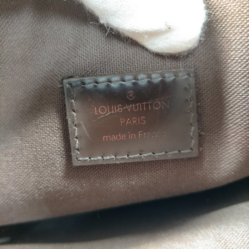 Louis Vuitton Lv Shoulder Bag Pochette