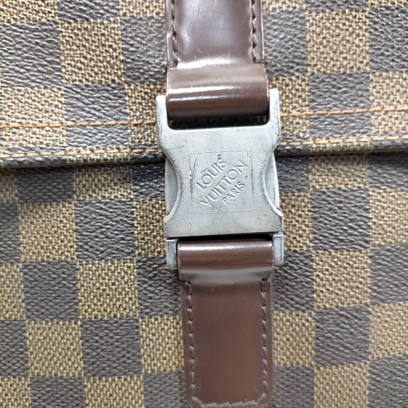Louis Vuitton Lv Shoulder Bag Pochette