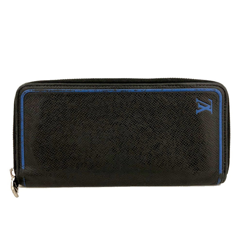 Louis Vuitton Taiga Vertical Leather