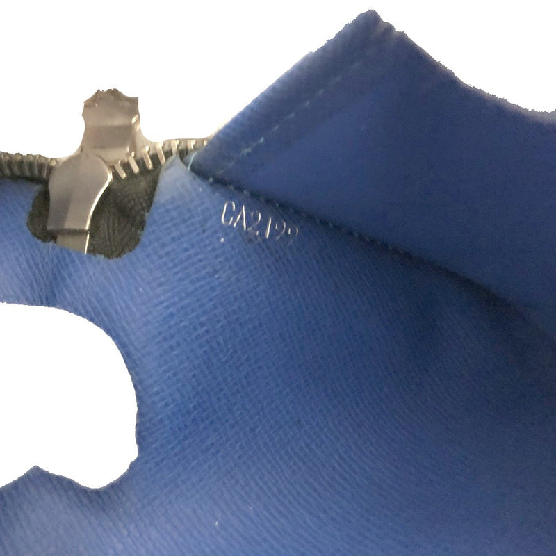 Louis Vuitton Taiga Vertical Leather