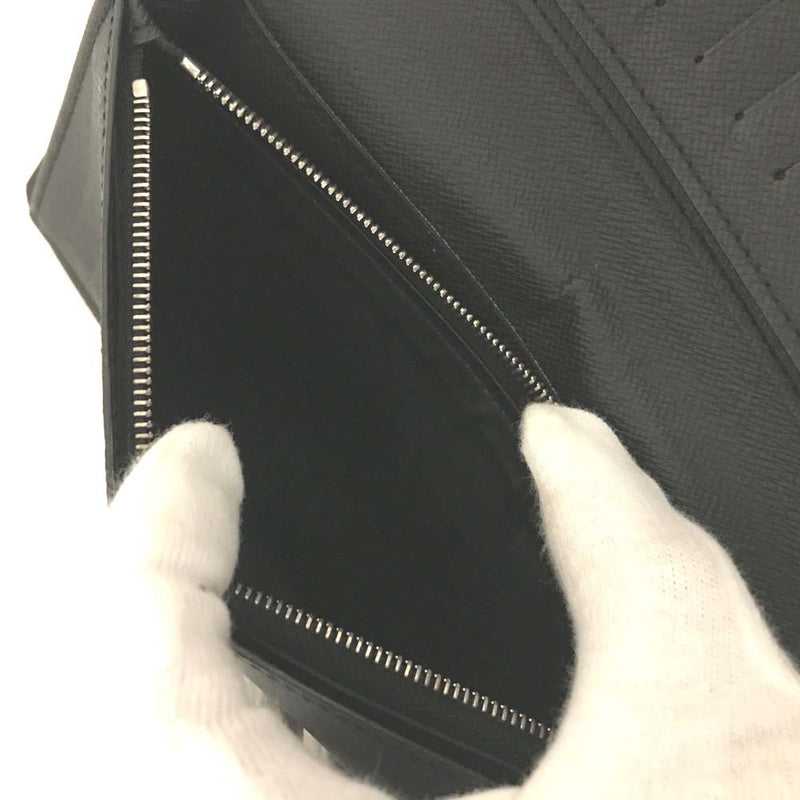 Louis Vuitton Taiga Porte Feiulle Brazza