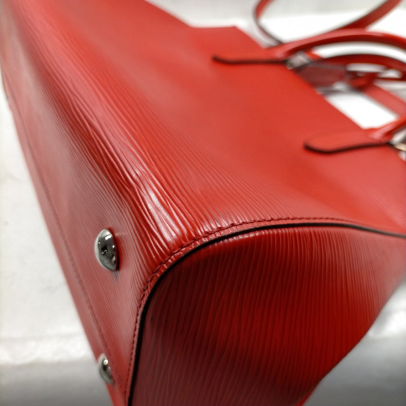 Louis Vuitton Lv Hand Bag Marly Mm Red