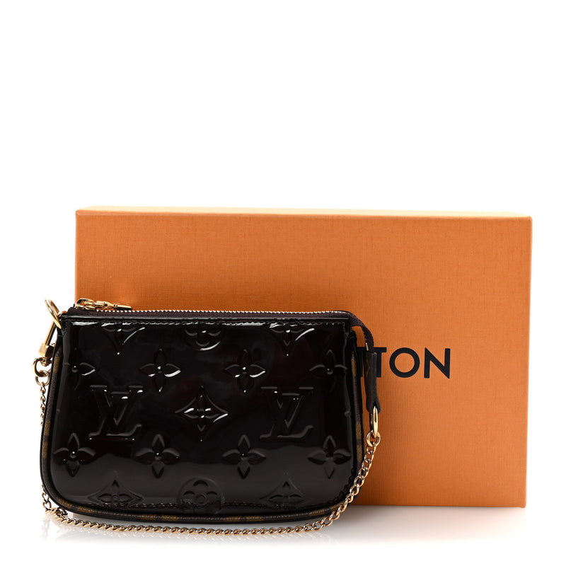 Louis Vuitton Vernis Mini Pochette