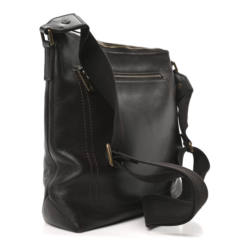Louis Vuitton Utah Pochette Shawnee Cafe