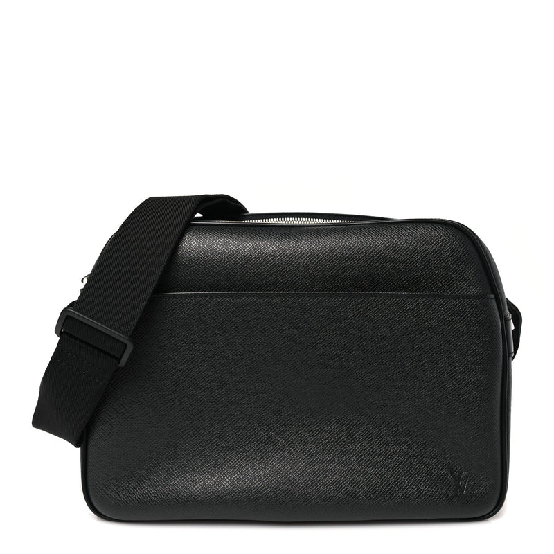 Louis Vuitton Taiga Reporter Messenger