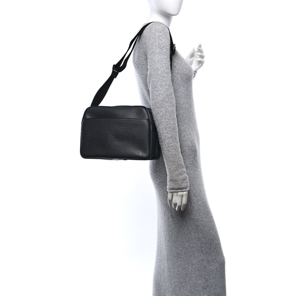 Louis Vuitton Taiga Reporter Messenger