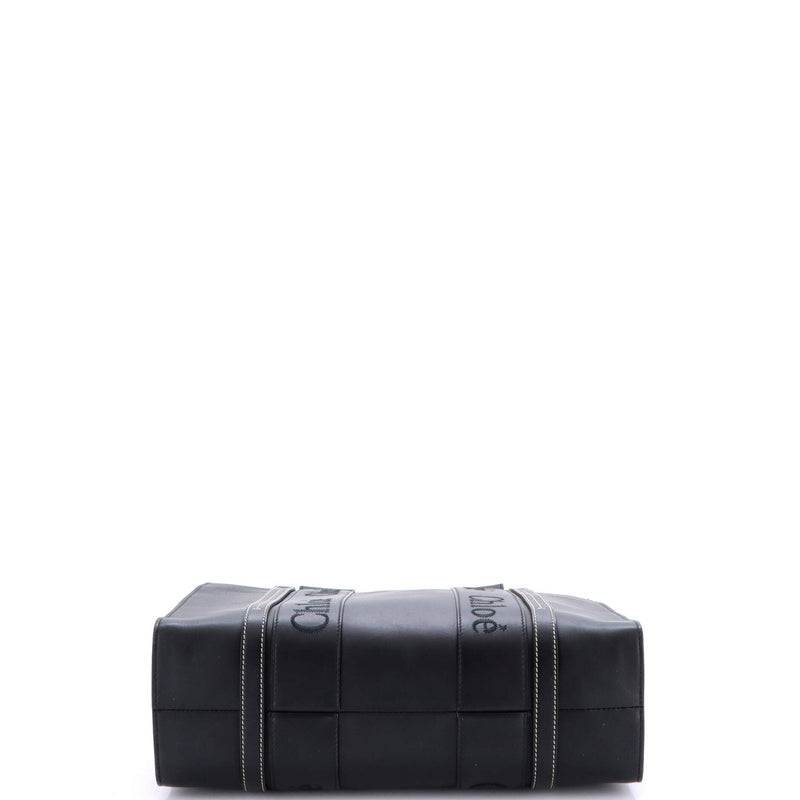 Woody Tote Leather Medium