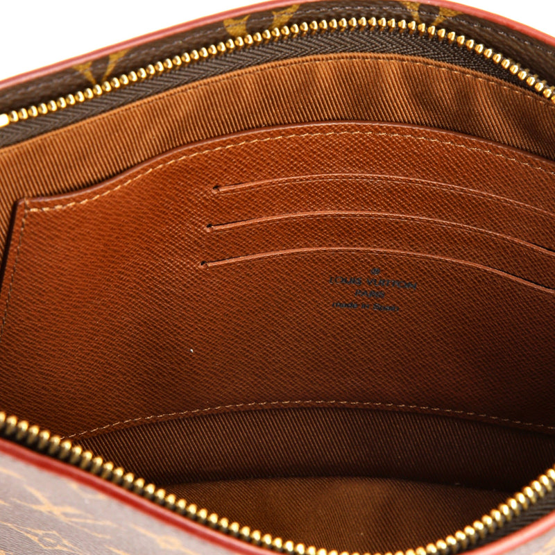 Legacy Chain Clutch Canvas