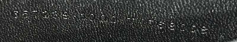 Essential Wallet On Zipper Chain Leather