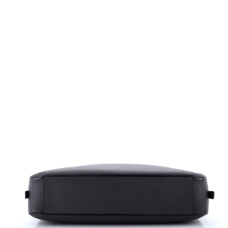 Neo Igor Briefcase Taiga Leather