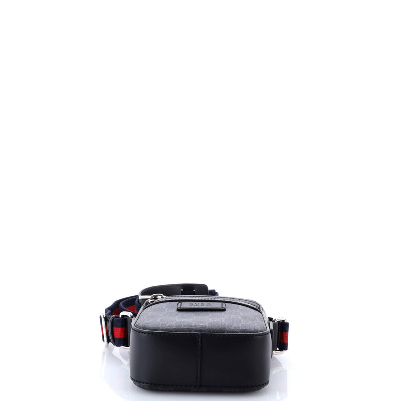 Web Strap Front Zip Messenger Bag Gg