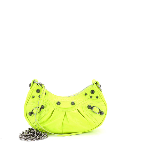 Le Cagole Giant Studs Chain Shoulder Bag