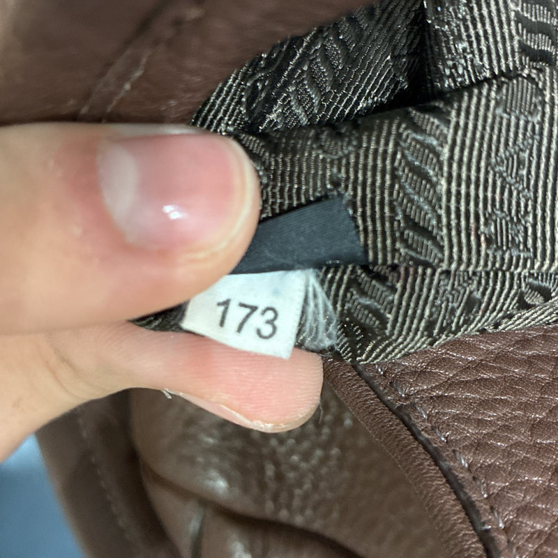 Buckle Wing Tote Vitello Daino Medium