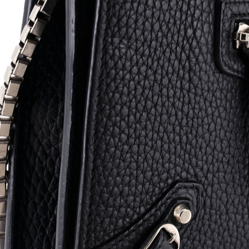 City Classic Studs Wallet On Chain