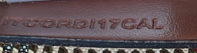 Title Two Handle Tote Leather With