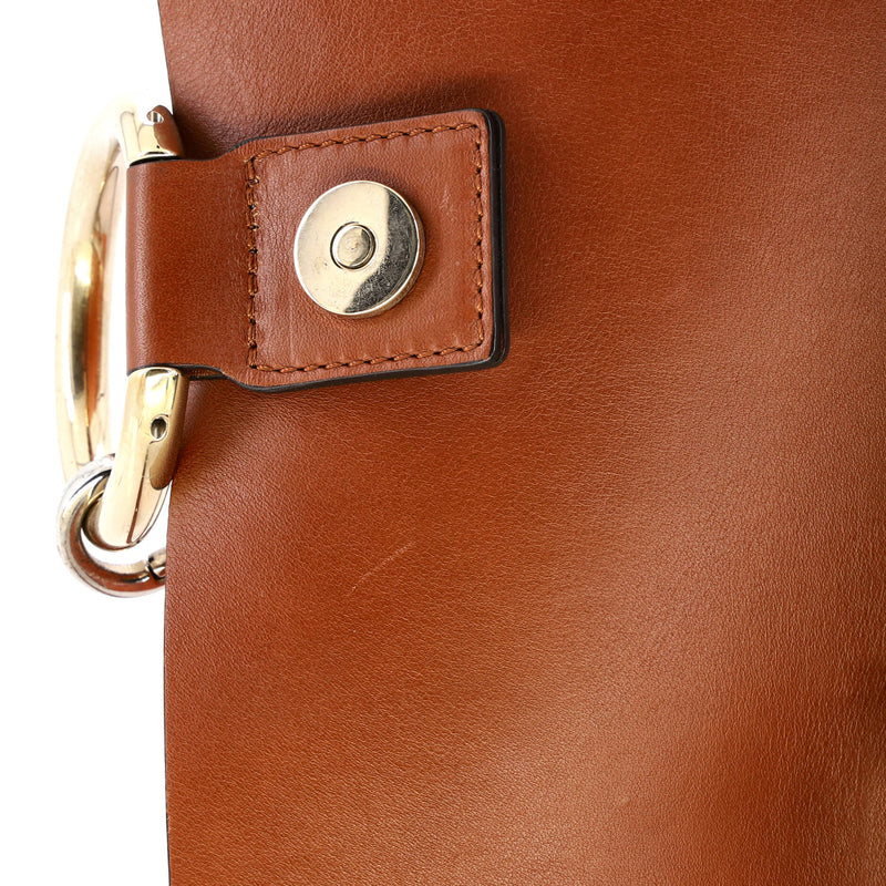 Faye Shoulder Bag Leather Medium