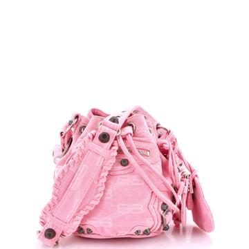 Le Cagole Giant Studs Bucket Bag Bb