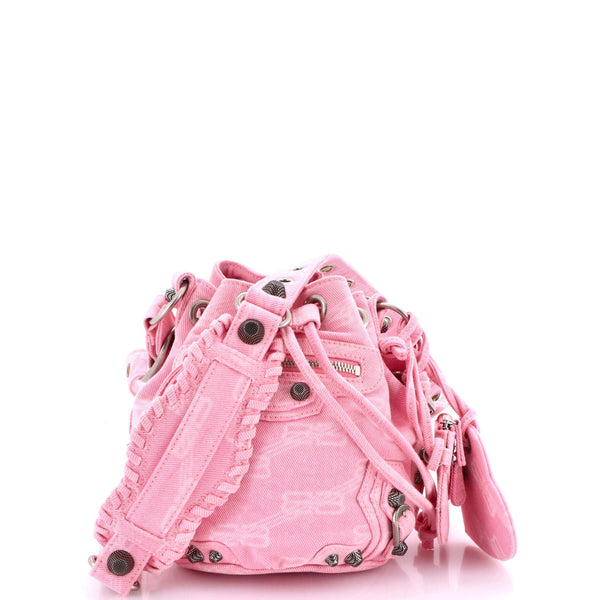 Le Cagole Giant Studs Bucket Bag Bb