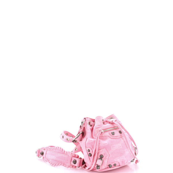 Le Cagole Giant Studs Bucket Bag Bb