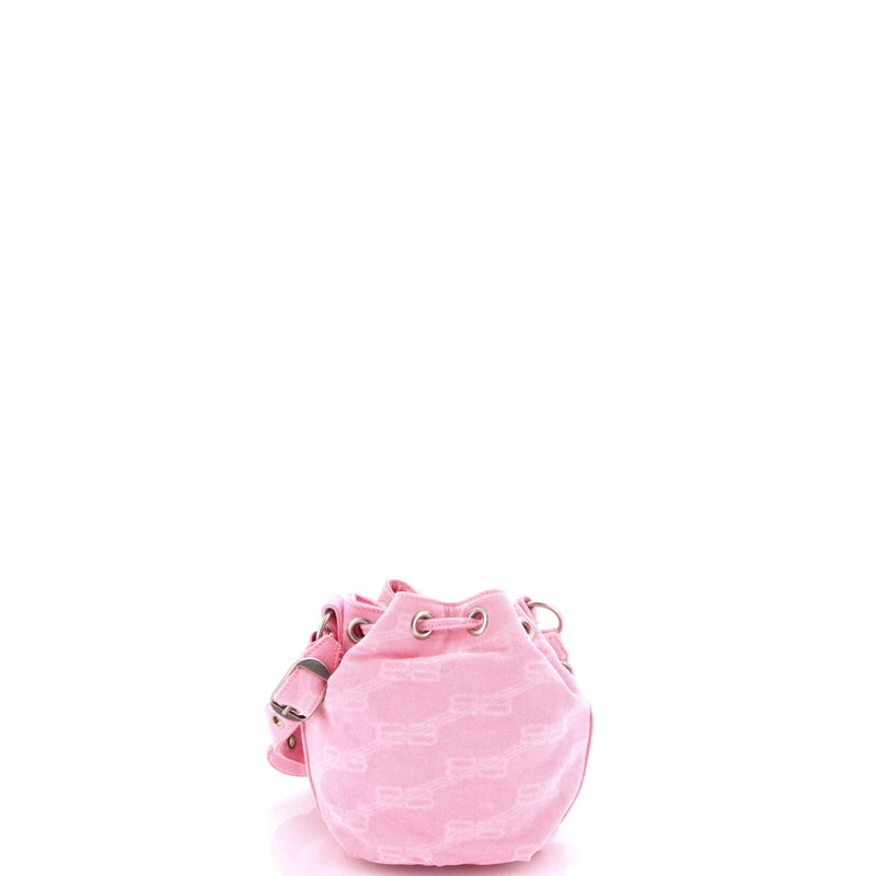 Le Cagole Giant Studs Bucket Bag Bb