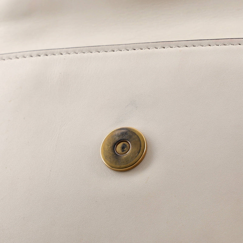 Broadway Pearly Bee Shoulder Bag