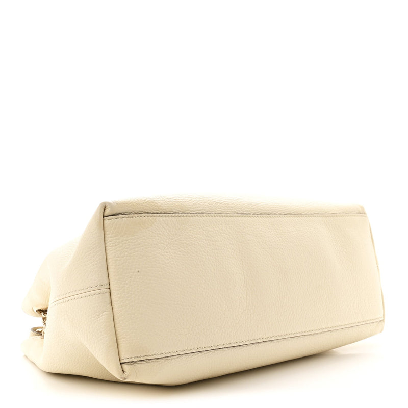 Pebbled Calfskin Medium Soho Chain