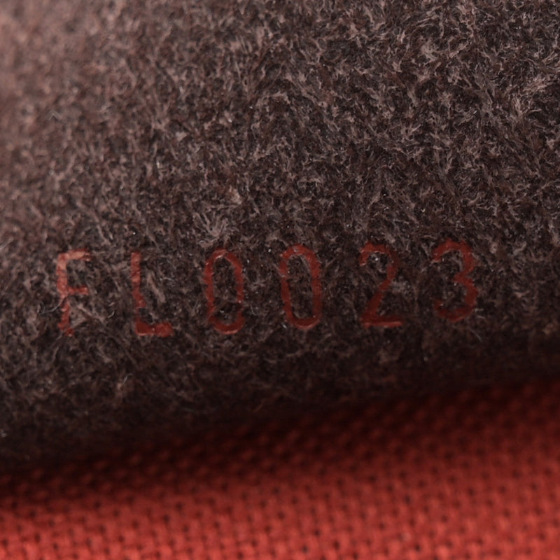 Damier Ebene Navona Pochette Accessories