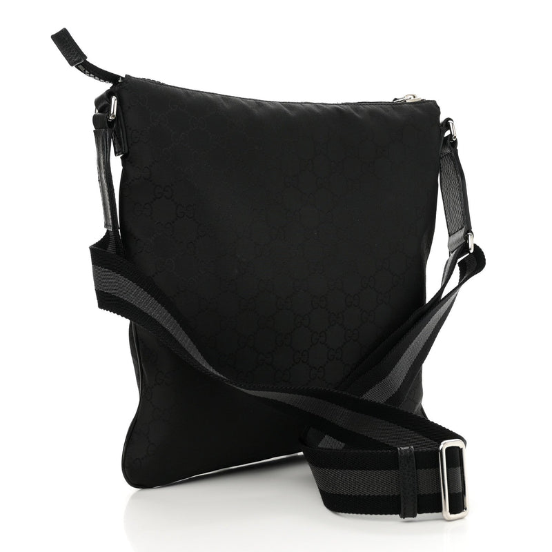 Nylon Medium Flat Messenger Bag Black