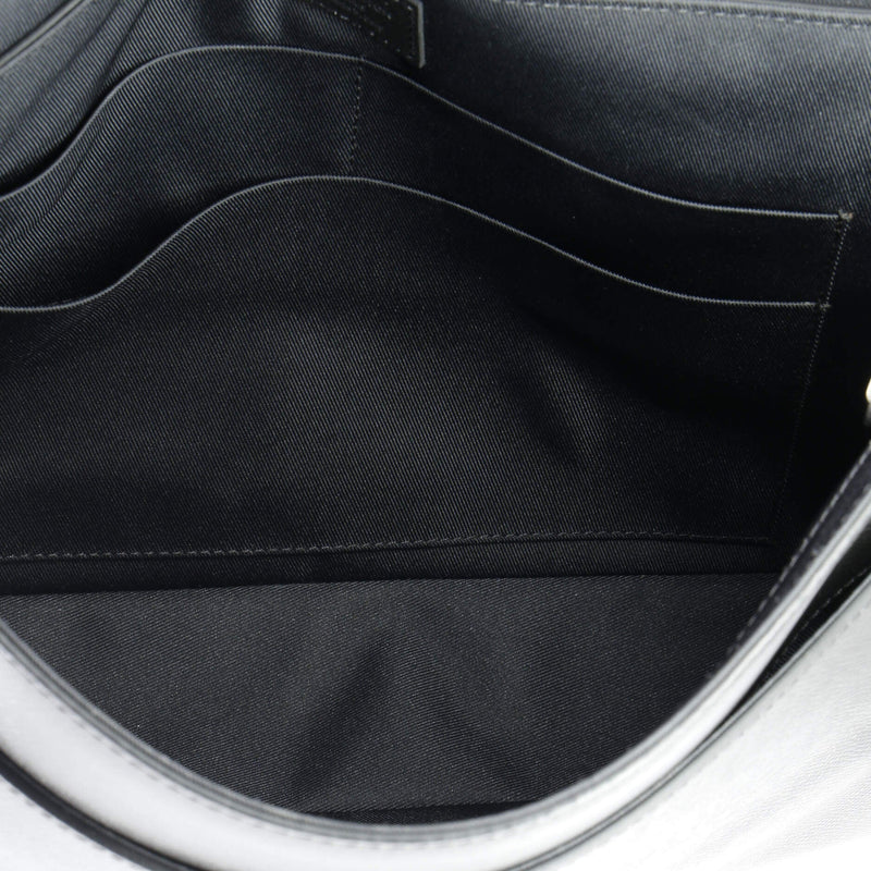 Roman Nm Handbag Taiga Leather Mm