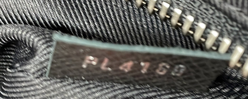 Roman Nm Handbag Taiga Leather Mm