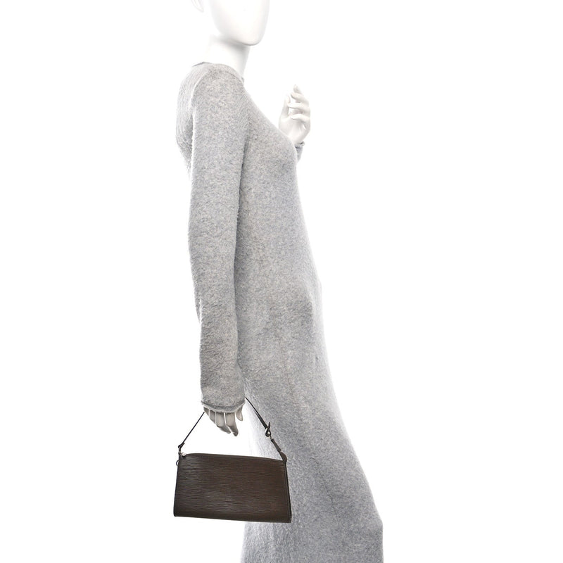 Epi Pochette Accessories 24 Moka