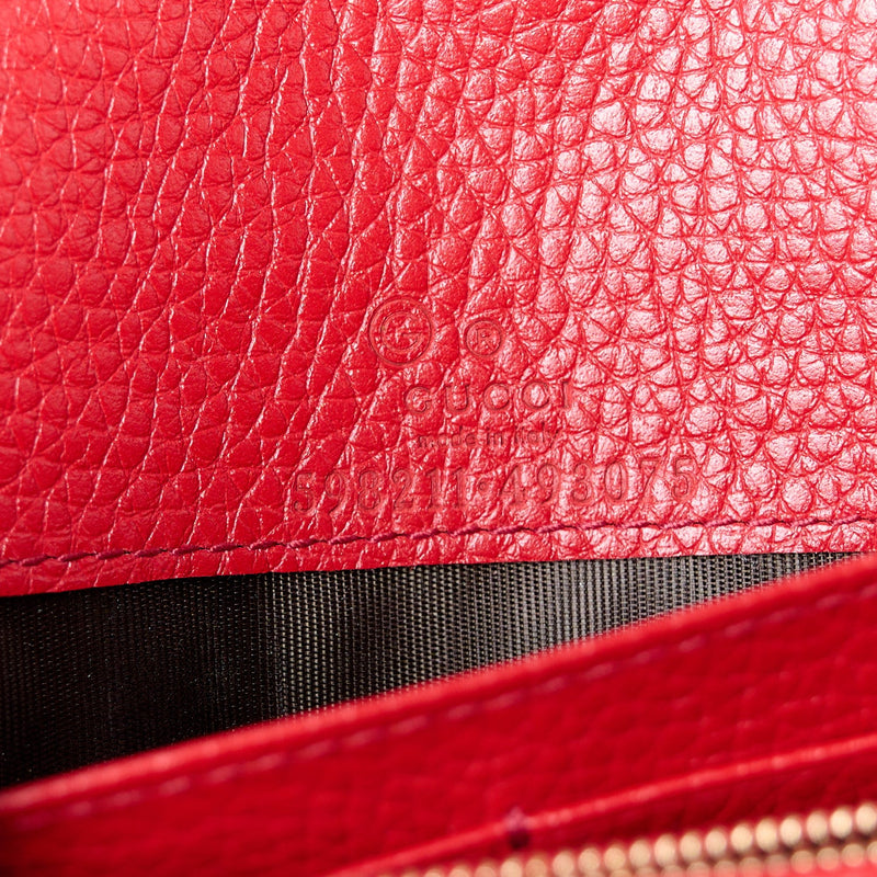 Pebbled Calfskin Soho Wallet On Chain