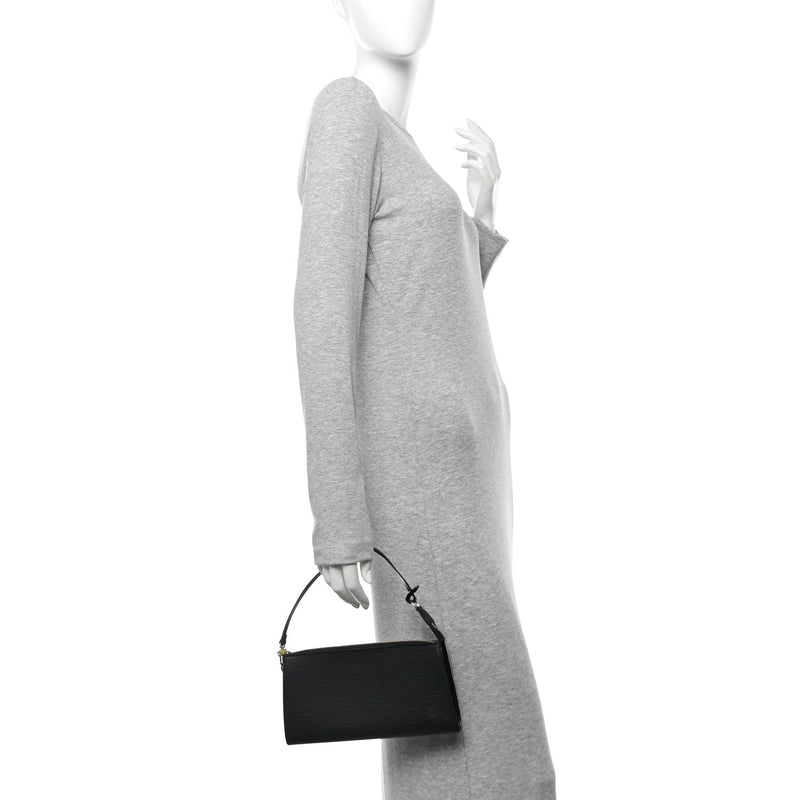 Epi Pochette Accessories 24 Black