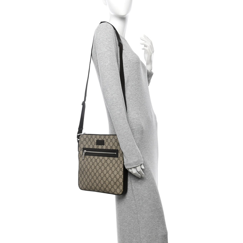 Gg Supreme Medium Flat Messenger Bag