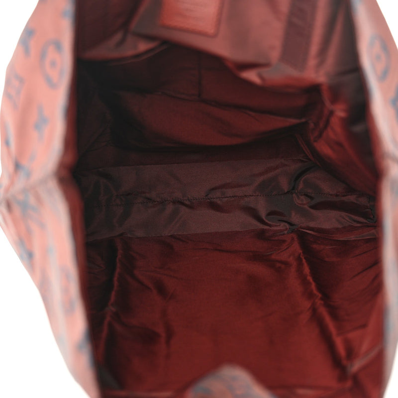 Nylon Cabas Escapade Tote Red