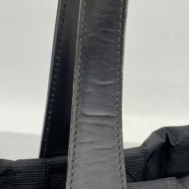 Travel Line Tote Nylon Medium